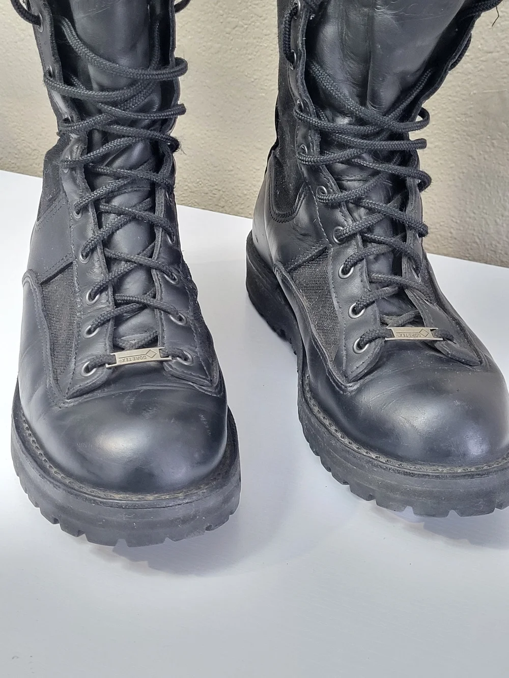 Danner Acadia Men's Black Leather Combat Boots - Sturdy Lace-Up Work Boot Sz 10